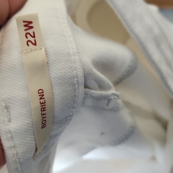 Levi's destroyed capri jeans - Picture 10 of 12